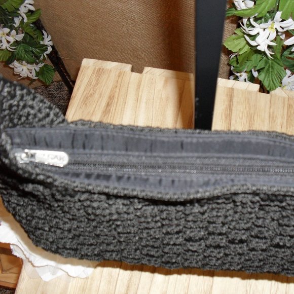 the SAK Classic Tapered Satchel - Picture 6 of 10